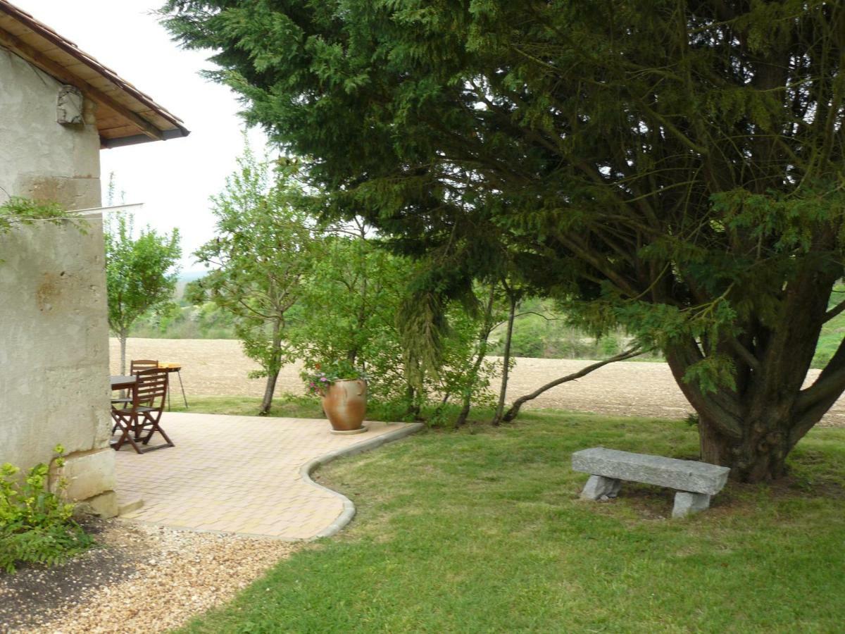 Gite Rural Charentais Les Essards  Luaran gambar